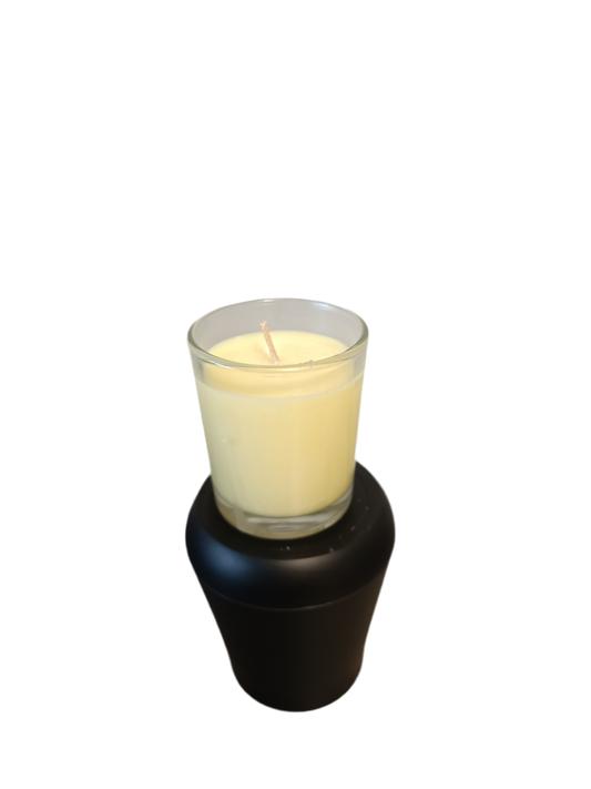 Bougie classique parfumée en verre transparent*